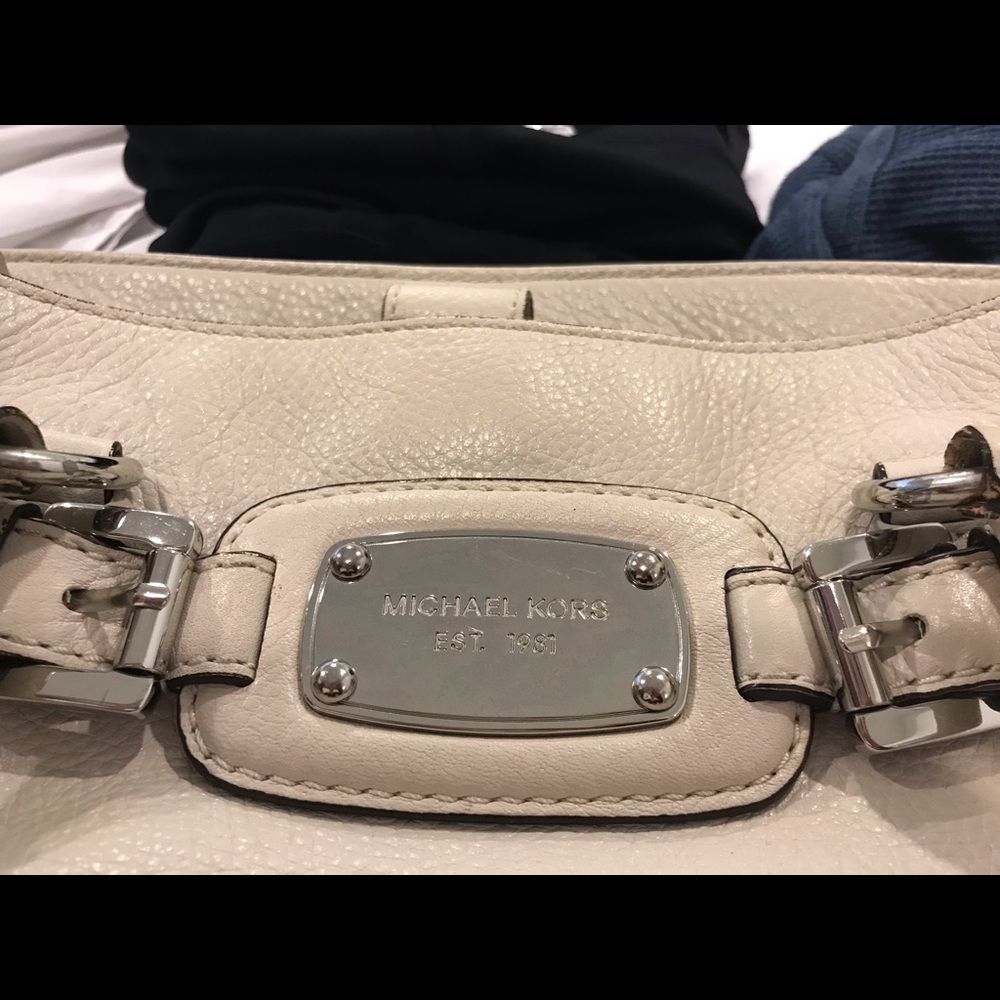**SOLD**Michael Kors Authentic Handbag